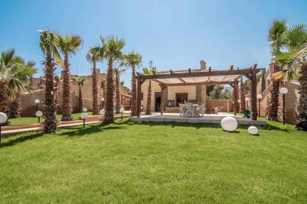 Villa Hh Selection Emiro Lascari Exterior foto