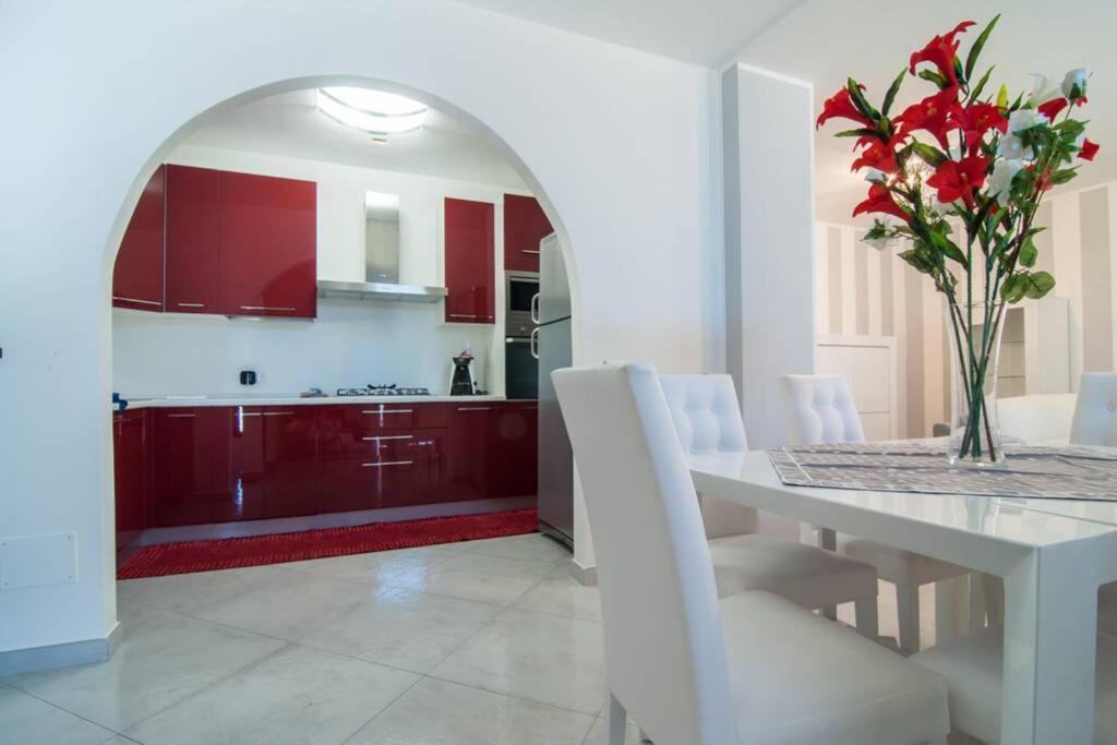 Villa Hh Selection Emiro Lascari Exterior foto